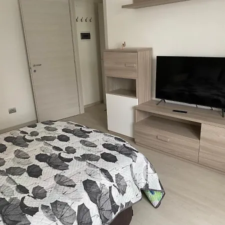Apartament First *